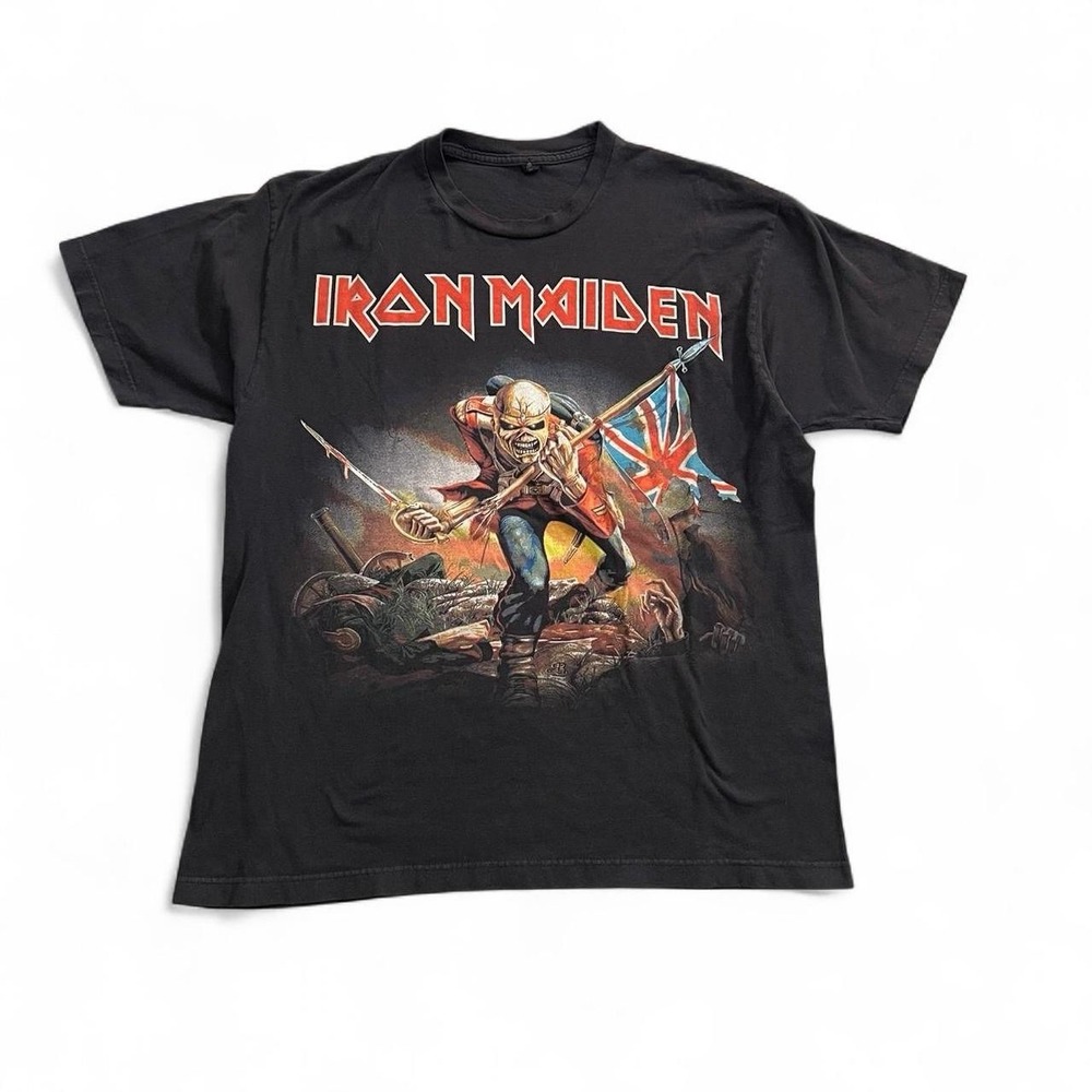 Iron Maiden Black Short Sleeve T-Shirt Men's Size Large Rock Goth Emo Skate